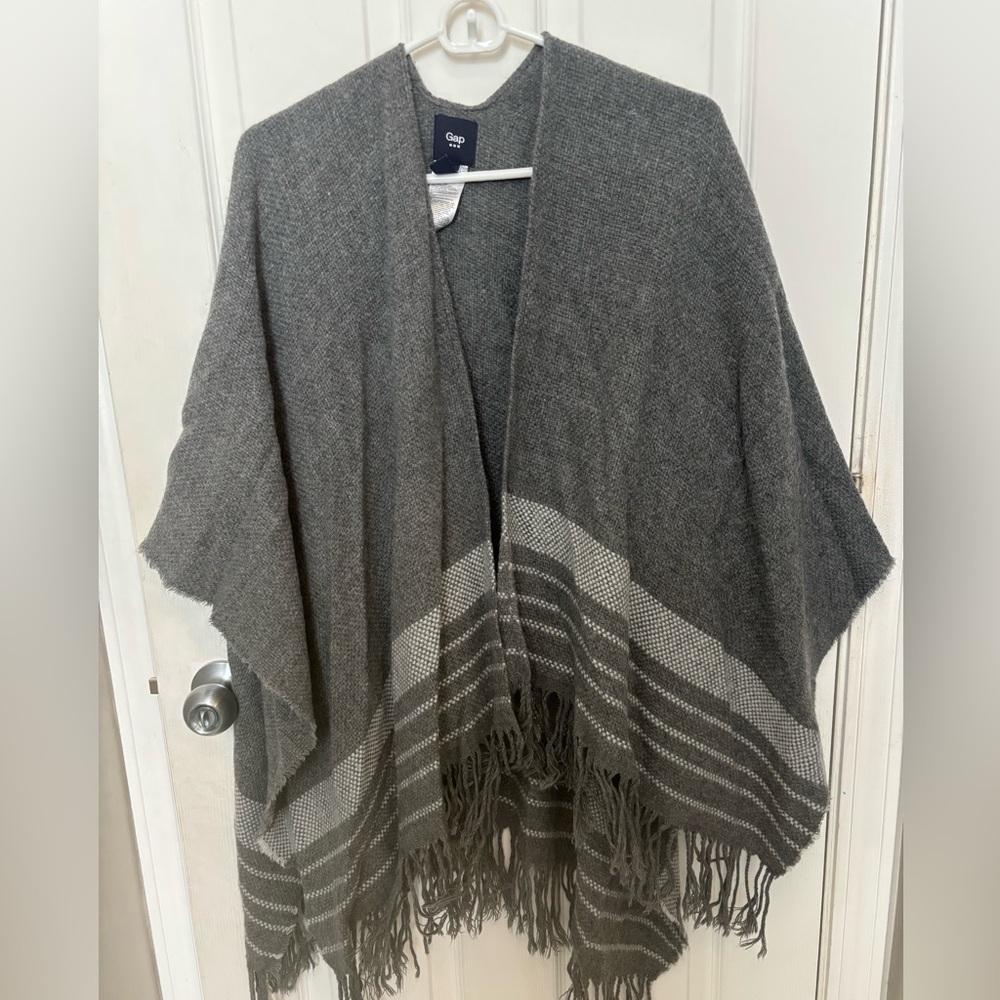 GAP Women’s Fringe Draping Blanket Poncho One Size
